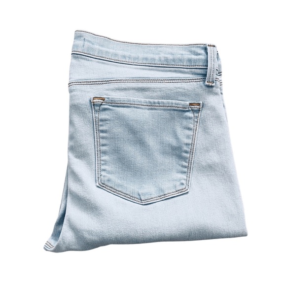 2/$50 J Brand Super Skinny In Low Tide - Picture 5 of 9